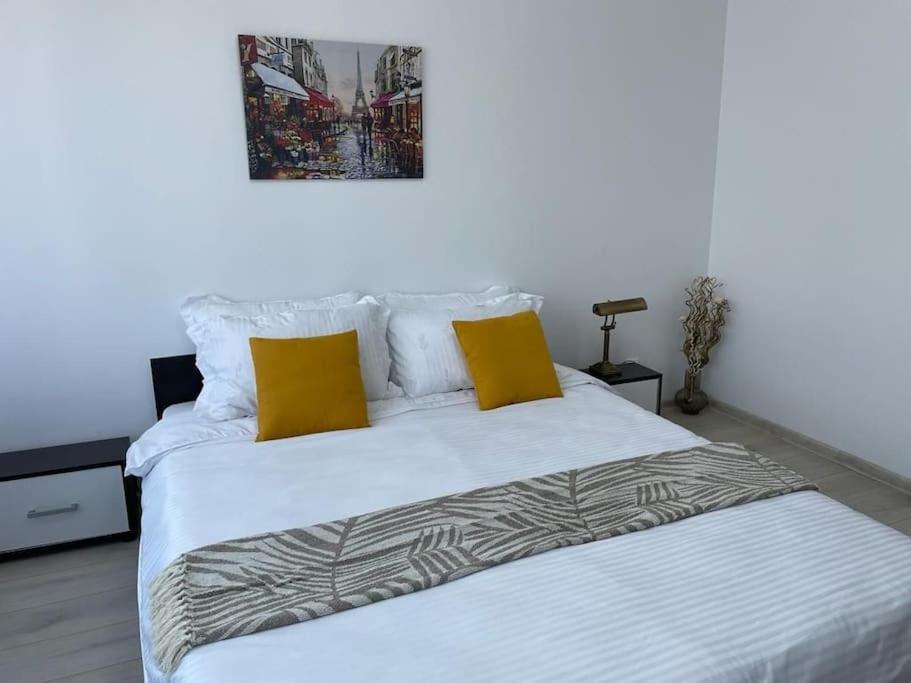Mav Bucharest Apartment