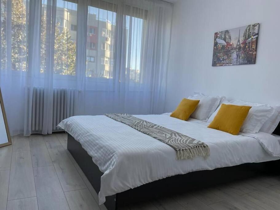 Mav Bucharest Apartment